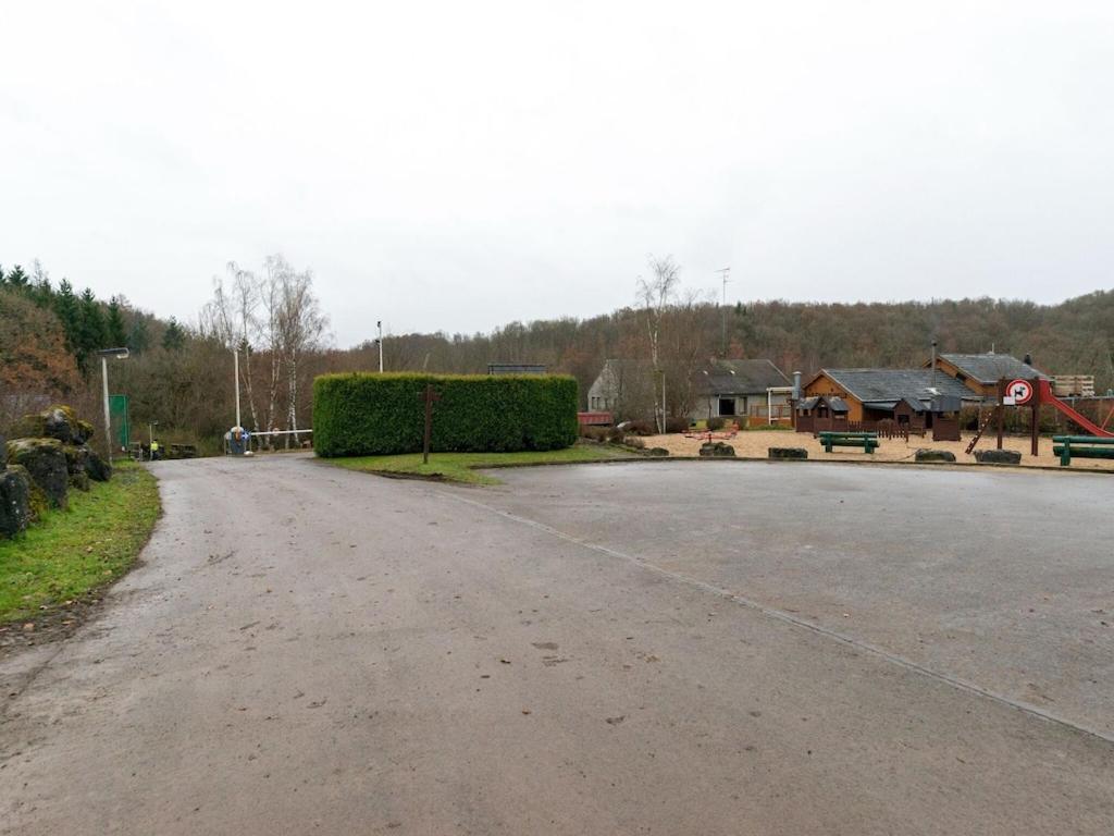 Cosy Chalet Near Durbuy In Nature Somme-Leuze Exterior foto